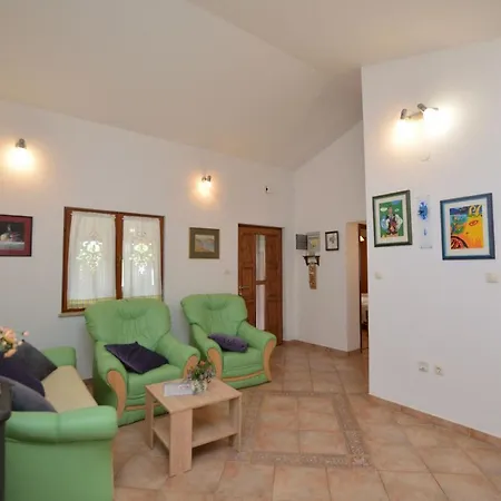 House Marlu Rakalj