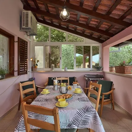 Holiday home House Marlu